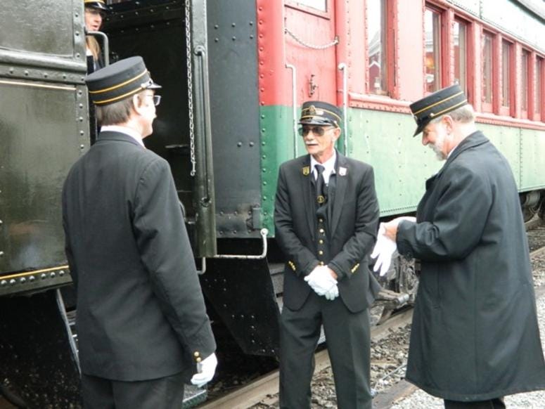 Volunteers are your engineers and conductors aboard the New Hope and Ivyland Railroad. Vintage Train